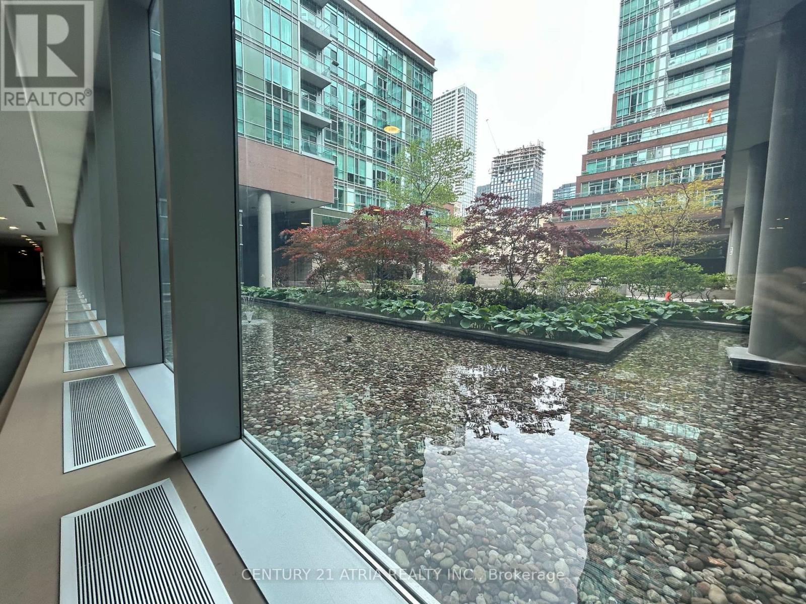 S306 - 112 George Street, Toronto, Ontario  M5A 4P8 - Photo 15 - C12171406