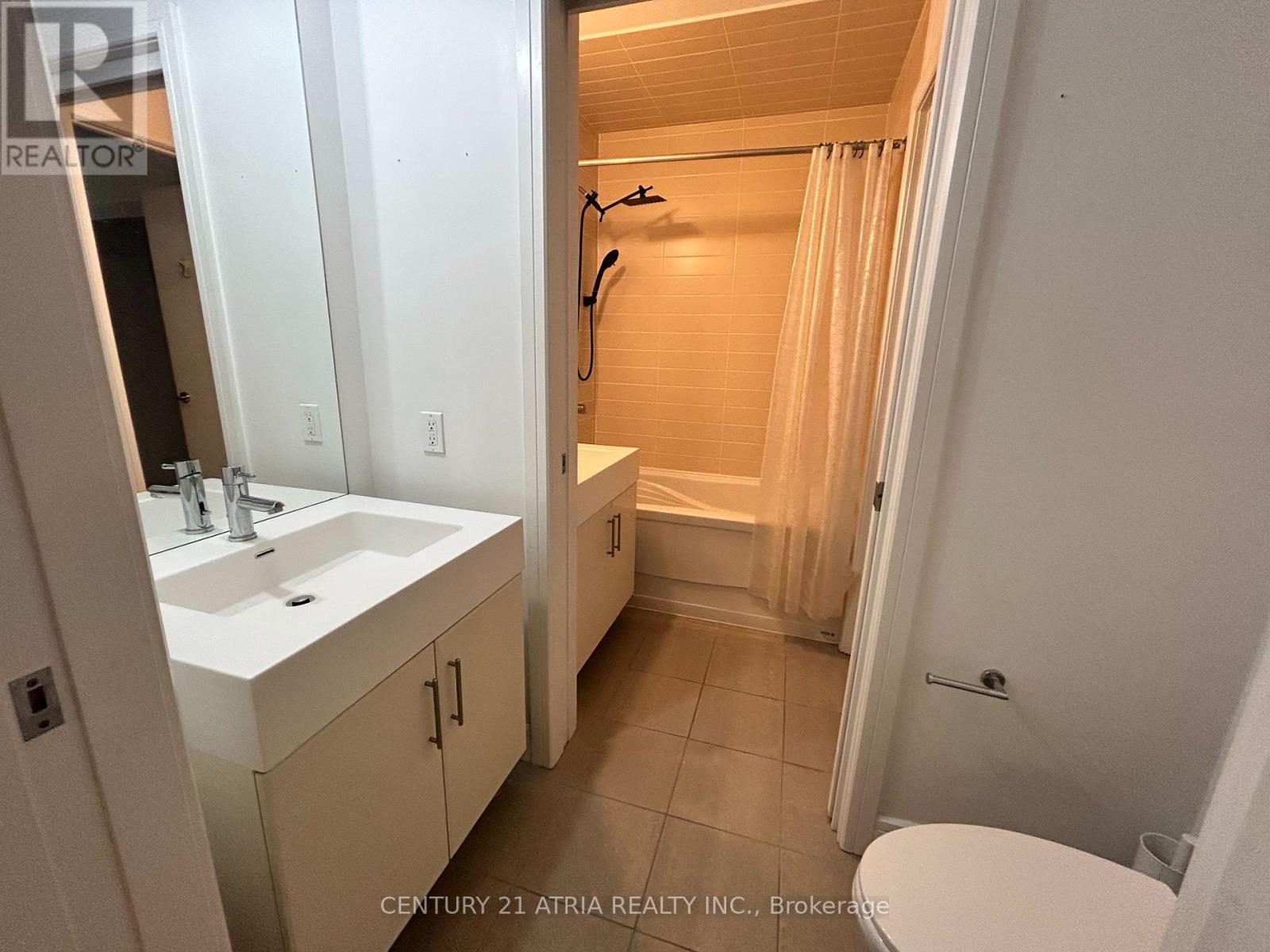 S306 - 112 George Street, Toronto, Ontario  M5A 4P8 - Photo 2 - C12171406