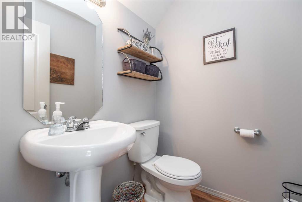 232 Ibbottson Close, Red Deer, Alberta  T4R 0C6 - Photo 3 - A2224305