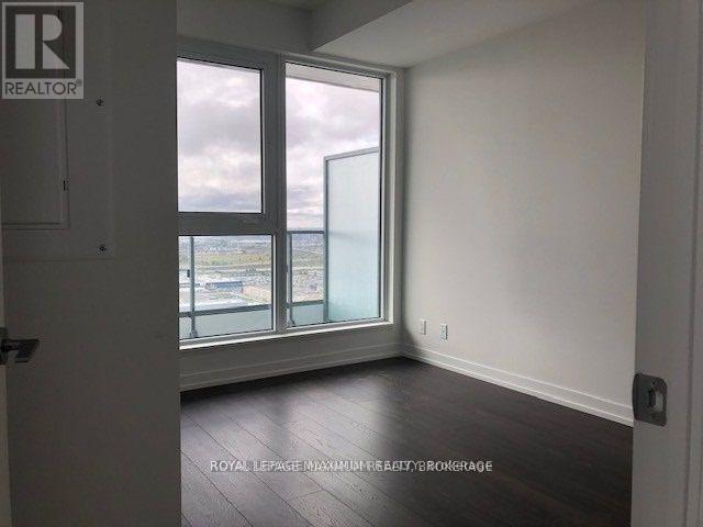3703 - 5 Buttermill Avenue, Vaughan, Ontario  L4K 0J5 - Photo 13 - N12171433
