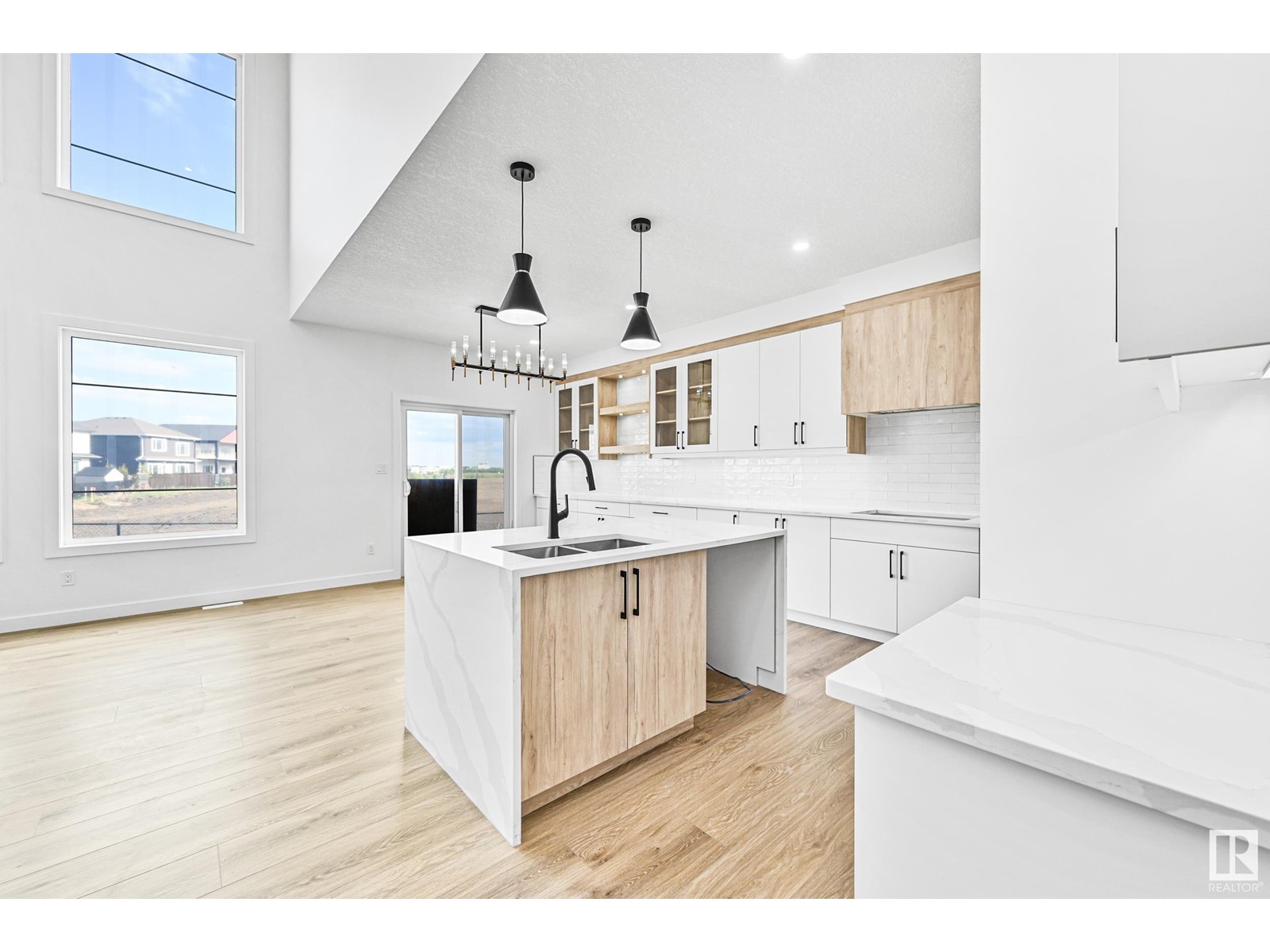 Property at 14 ENNS CO image 4