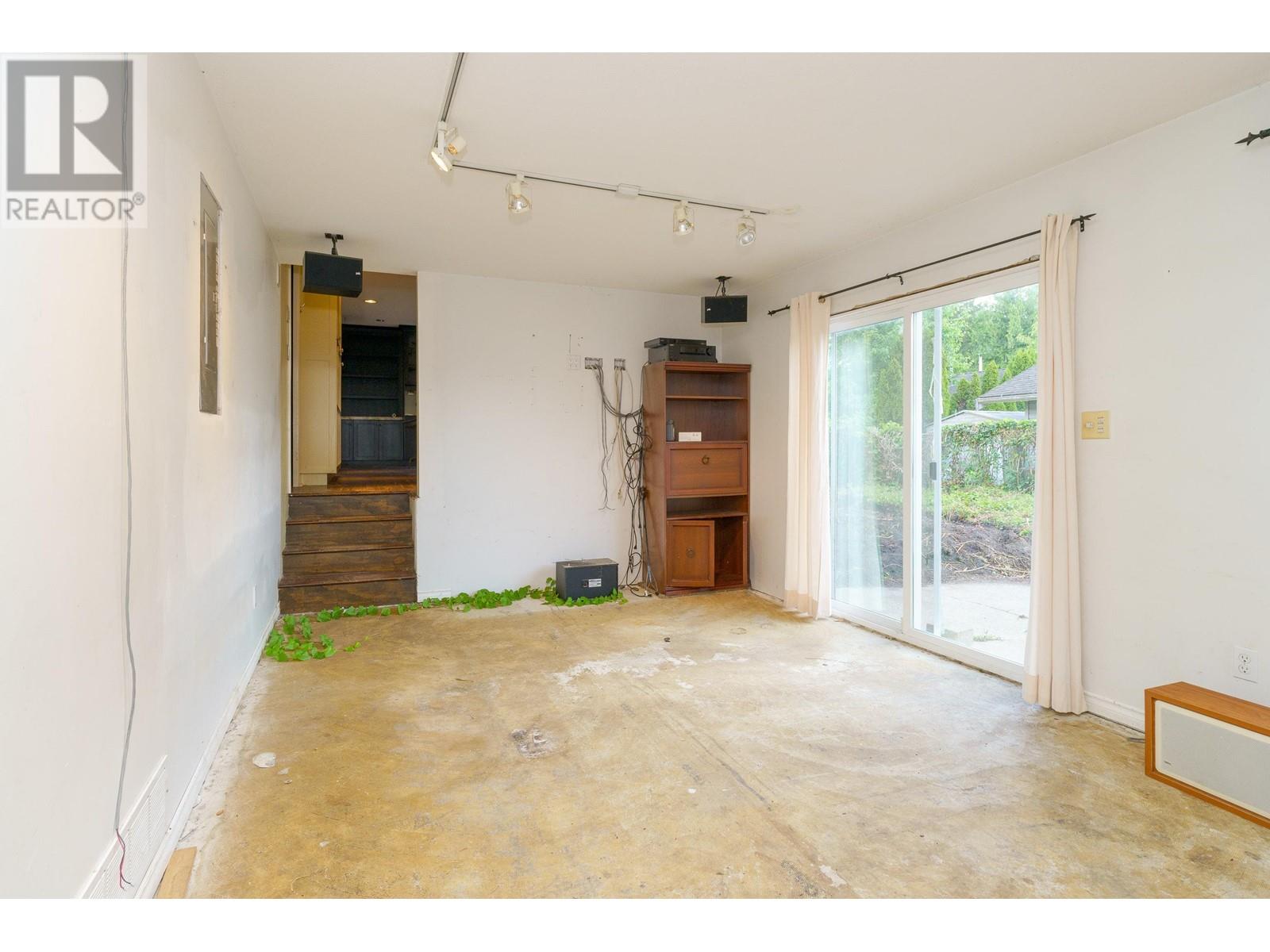 22984 Cliff Avenue, Maple Ridge, British Columbia  V2X 7Z9 - Photo 29 - R3006323