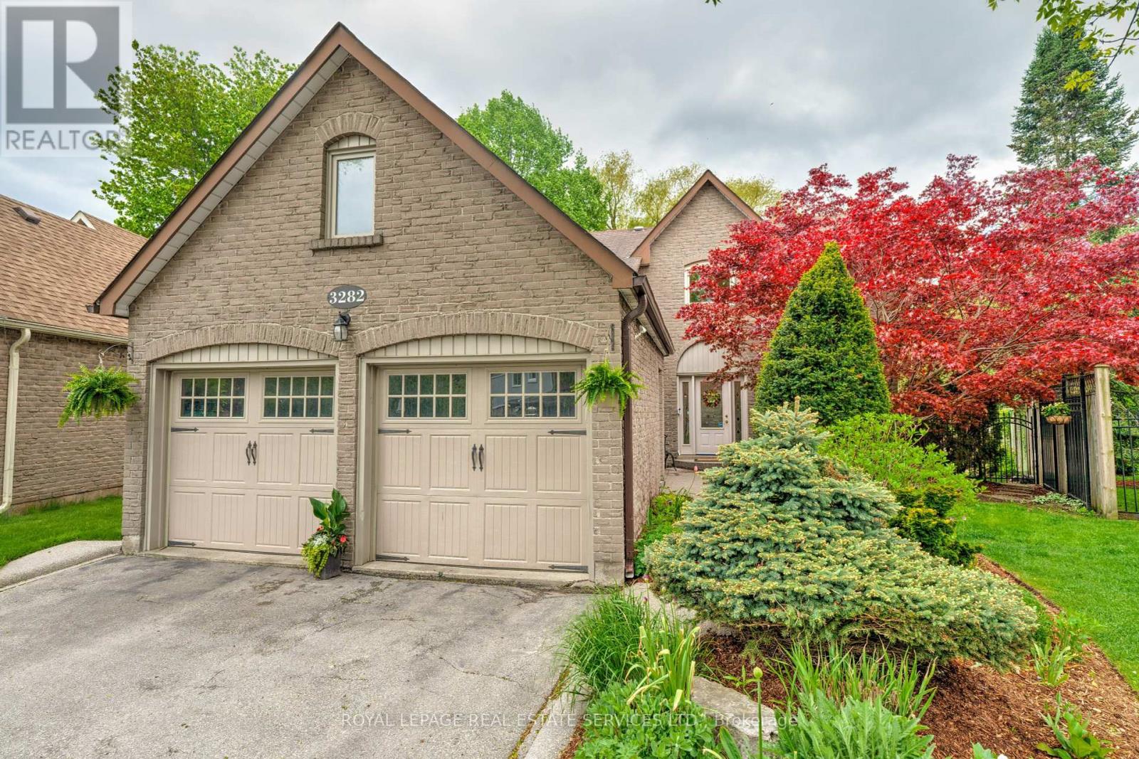 3282 VICTORIA STREET, Oakville, Ontario