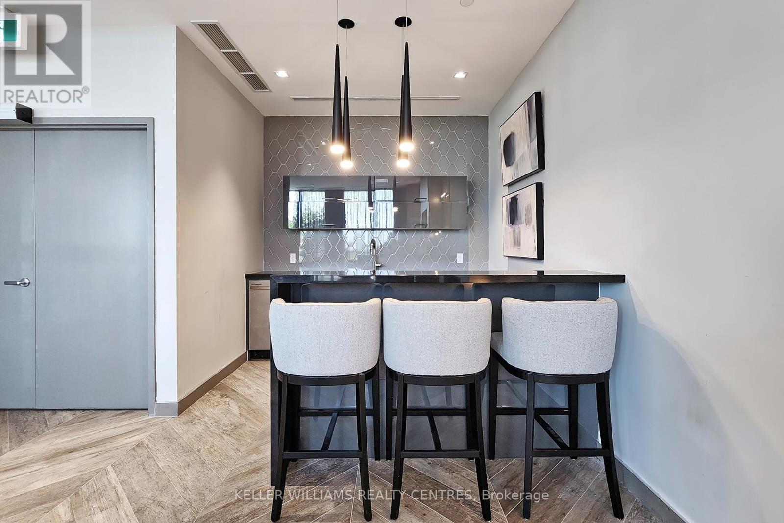 518 - 50 Thomas Riley Road, Toronto, Ontario  M9B 0C5 - Photo 27 - W12171405