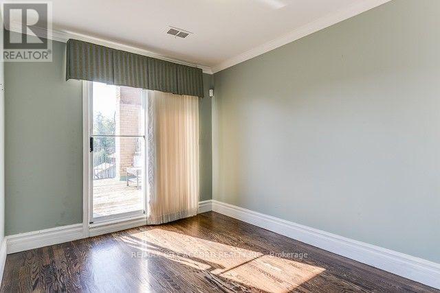 91 Pamille Place, Toronto (Brookhaven-Amesbury), Ontario  M6M 3B1 - Photo 12 - W12171413