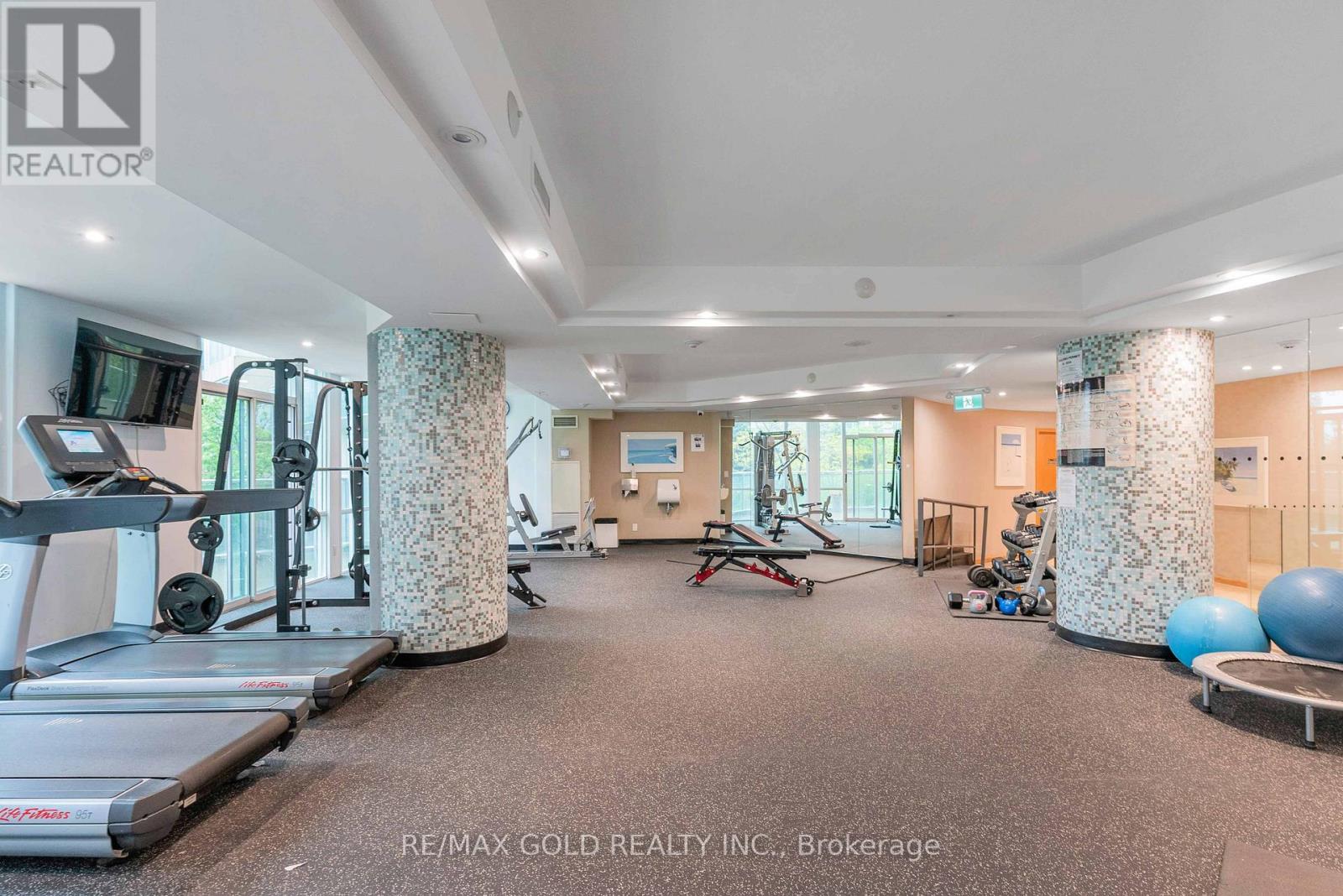 1902 - 3939 Duke Of York Boulevard, Mississauga, Ontario  L5B 4N2 - Photo 42 - W12171445