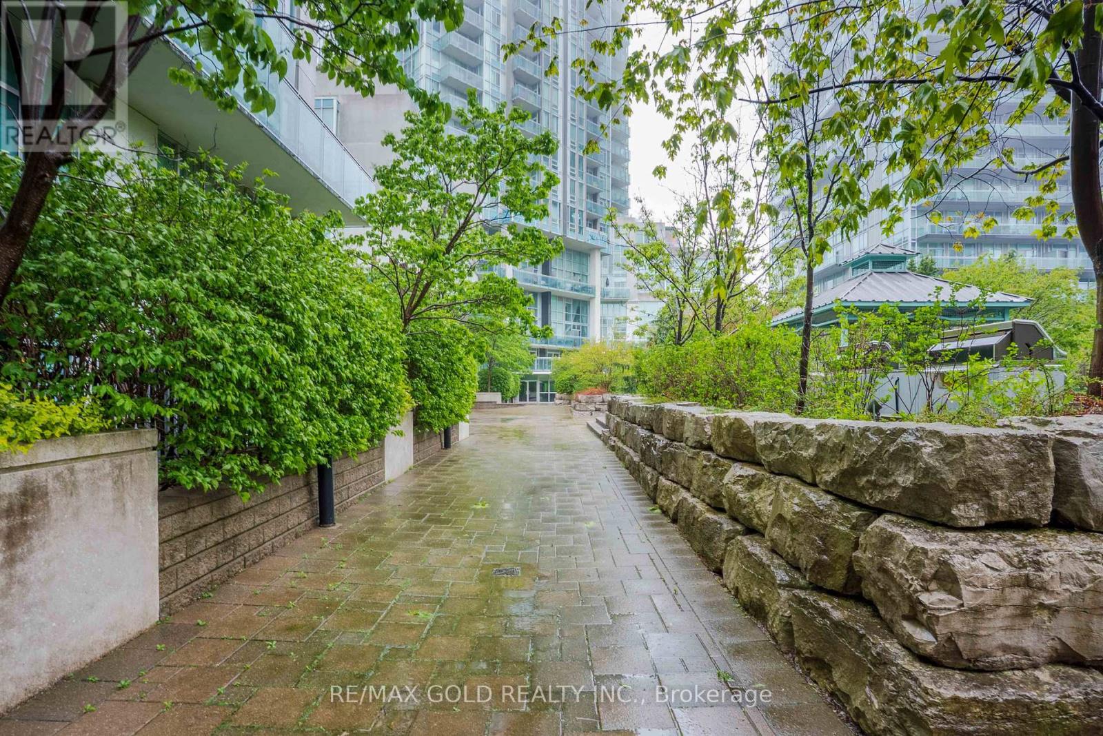 1902 - 3939 Duke Of York Boulevard, Mississauga, Ontario  L5B 4N2 - Photo 47 - W12171445