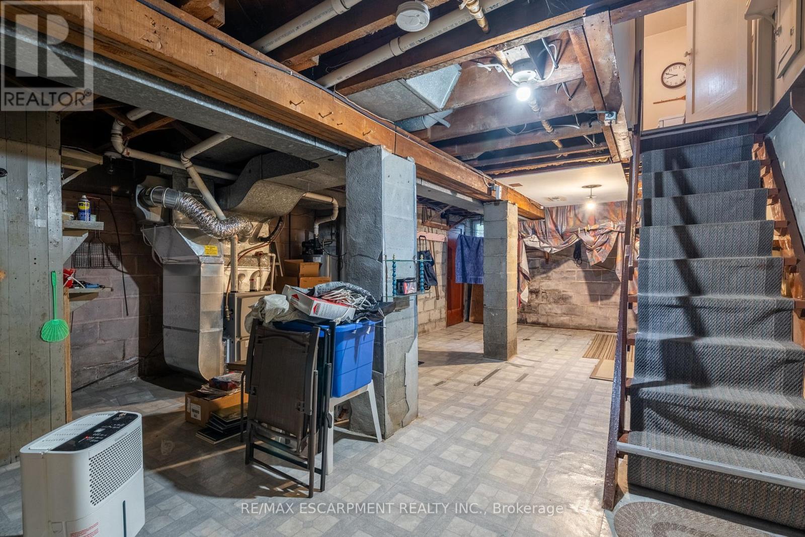 204 Emerald Street, Hamilton (Landsdale), Ontario  L8L 5K8 - Photo 31 - X12171428