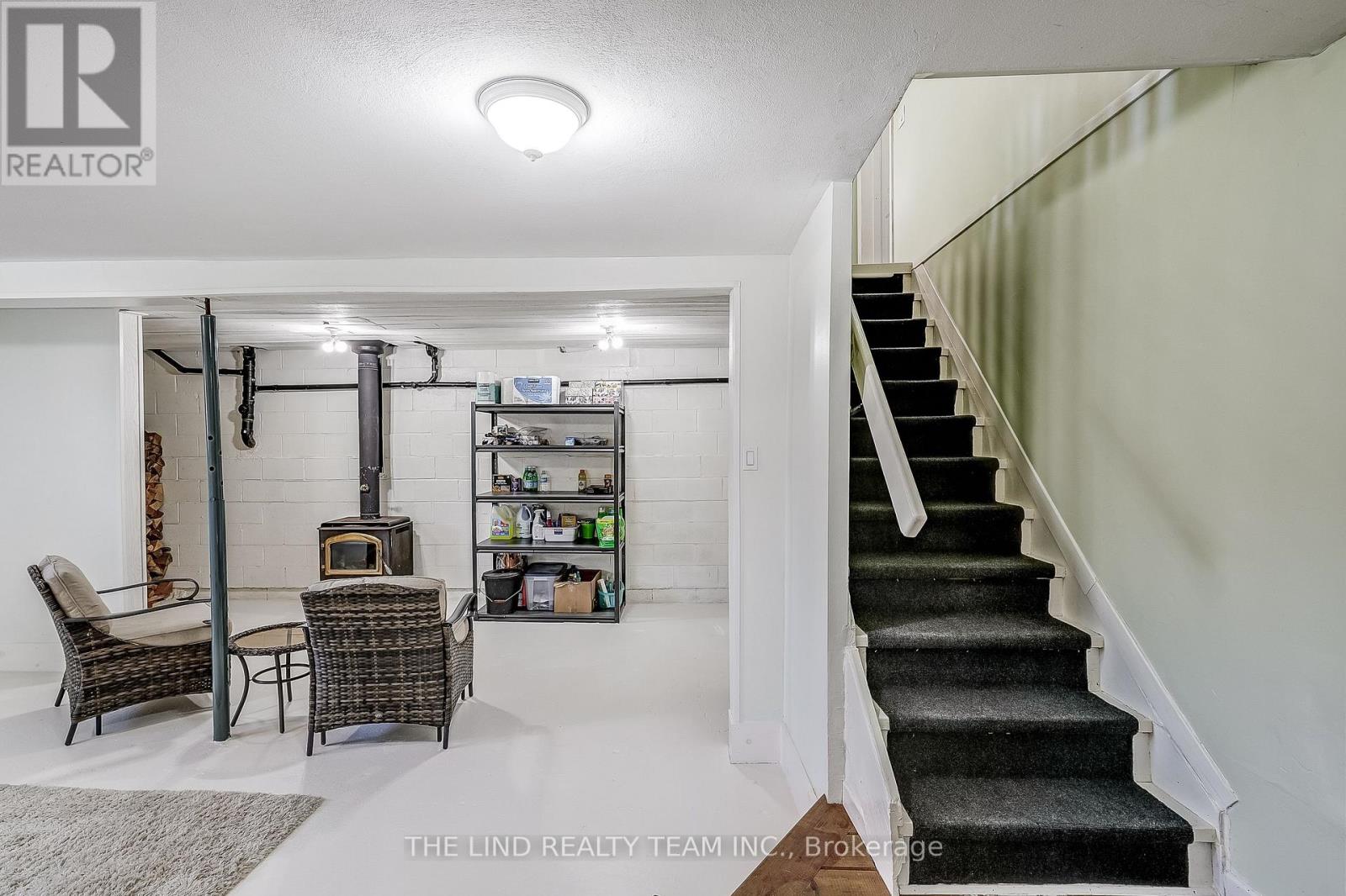 949 Raymond Road, Muskoka Lakes, Ontario P0B 1M0 - Photo 13 - X12170917