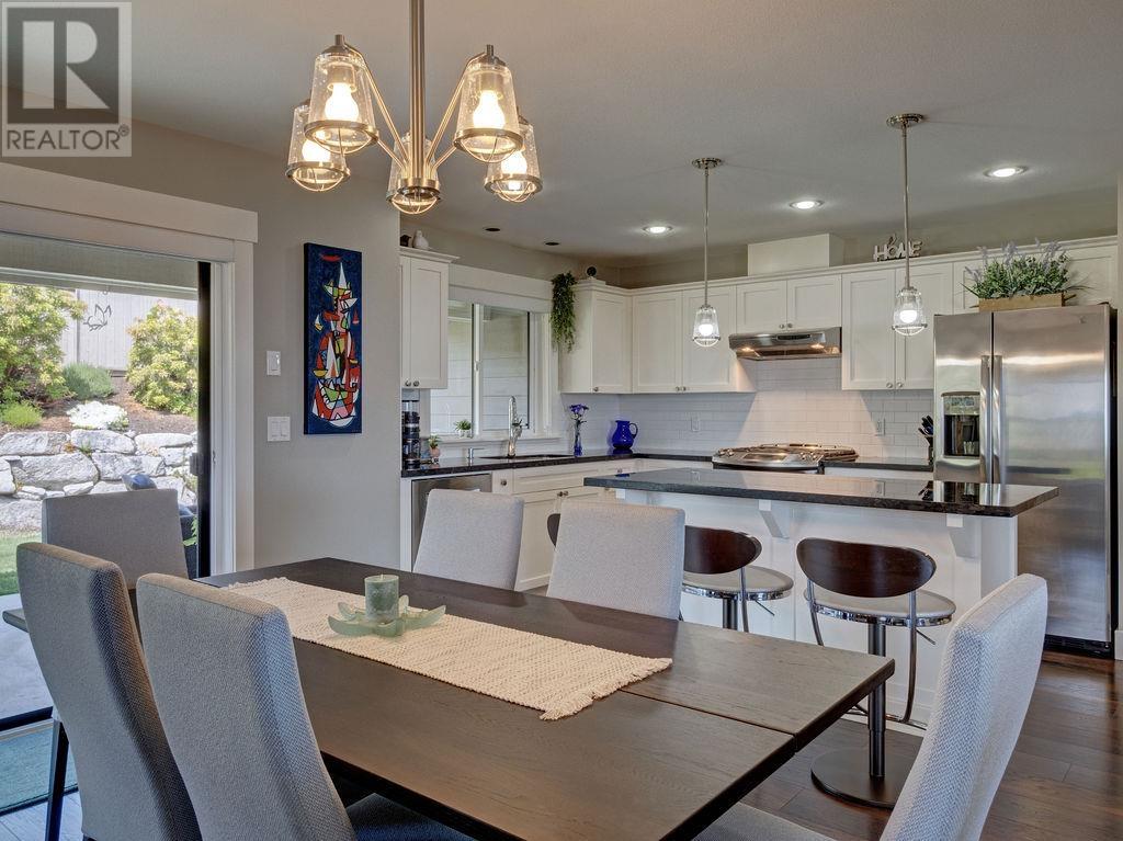 5533 Peregrine Crescent, Sechelt, British Columbia  V0N 3A7 - Photo 16 - R3006744