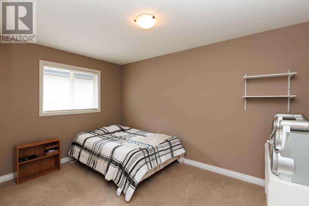 64 Irving Crescent, Red Deer, Alberta  T4R 3R9 - Photo 16 - A2212003