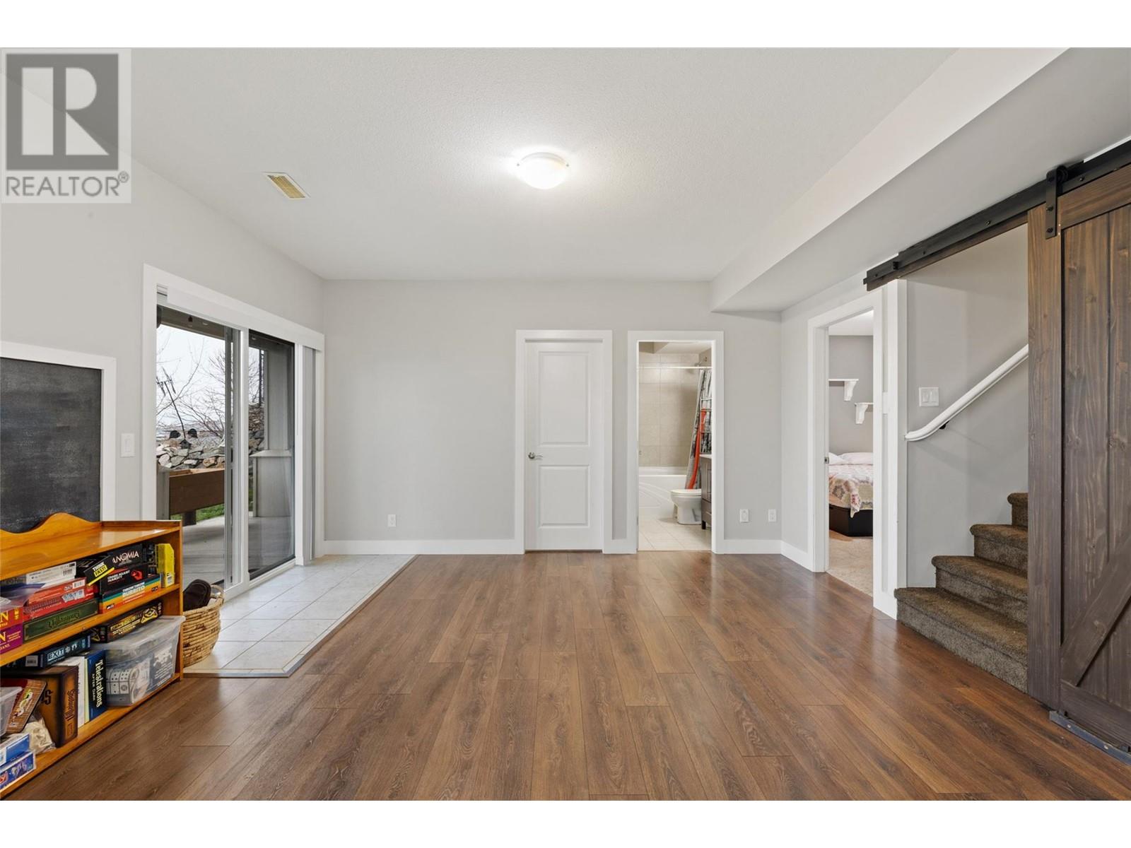 9749 Santina Road, Lake Country, BC V4V2R9