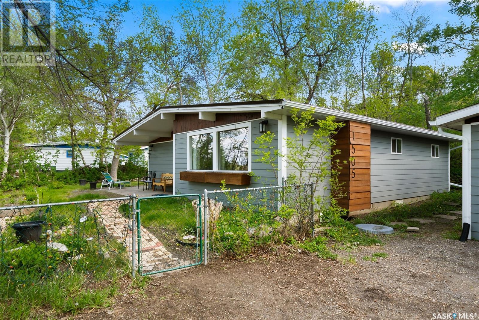 1505 6th Avenue, Regina Beach, Saskatchewan  S0G 4C0 - Photo 1 - SK007045