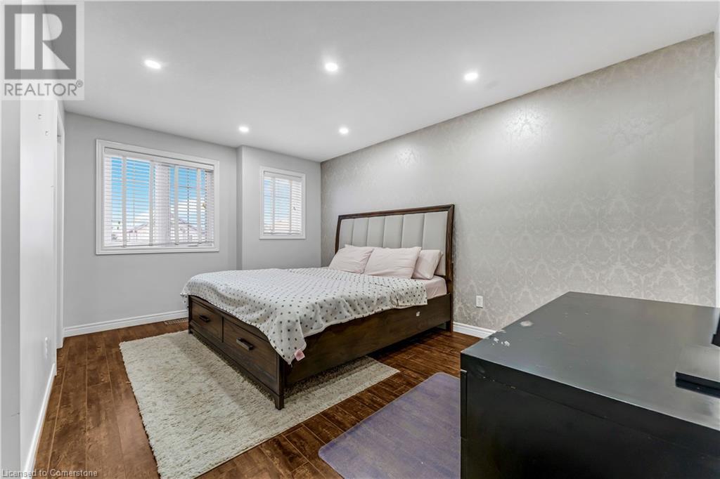 369 Thomas Slee Drive, Kitchener, Ontario  N2P 2X5 - Photo 18 - 40729712