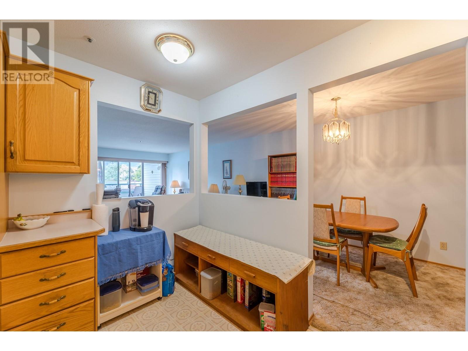 960 Argyle Street, Penticton, British Columbia  V2A 5P2 - Photo 8 - 10349250