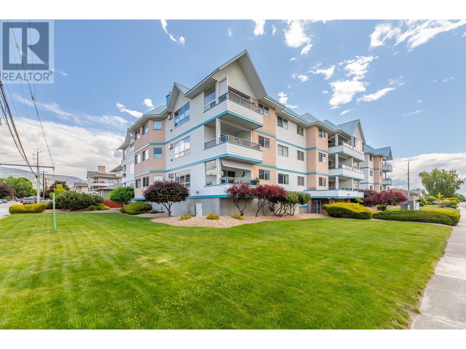 960 Argyle Street, Penticton, British Columbia  V2A 5P2 - Photo 1 - 10349250