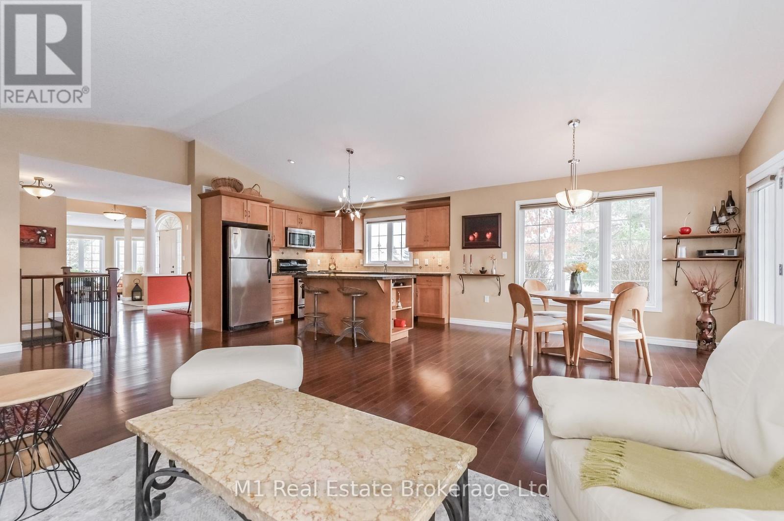 104 Keating Drive, Centre Wellington, Ontario  N0B 1S0 - Photo 15 - X12164259