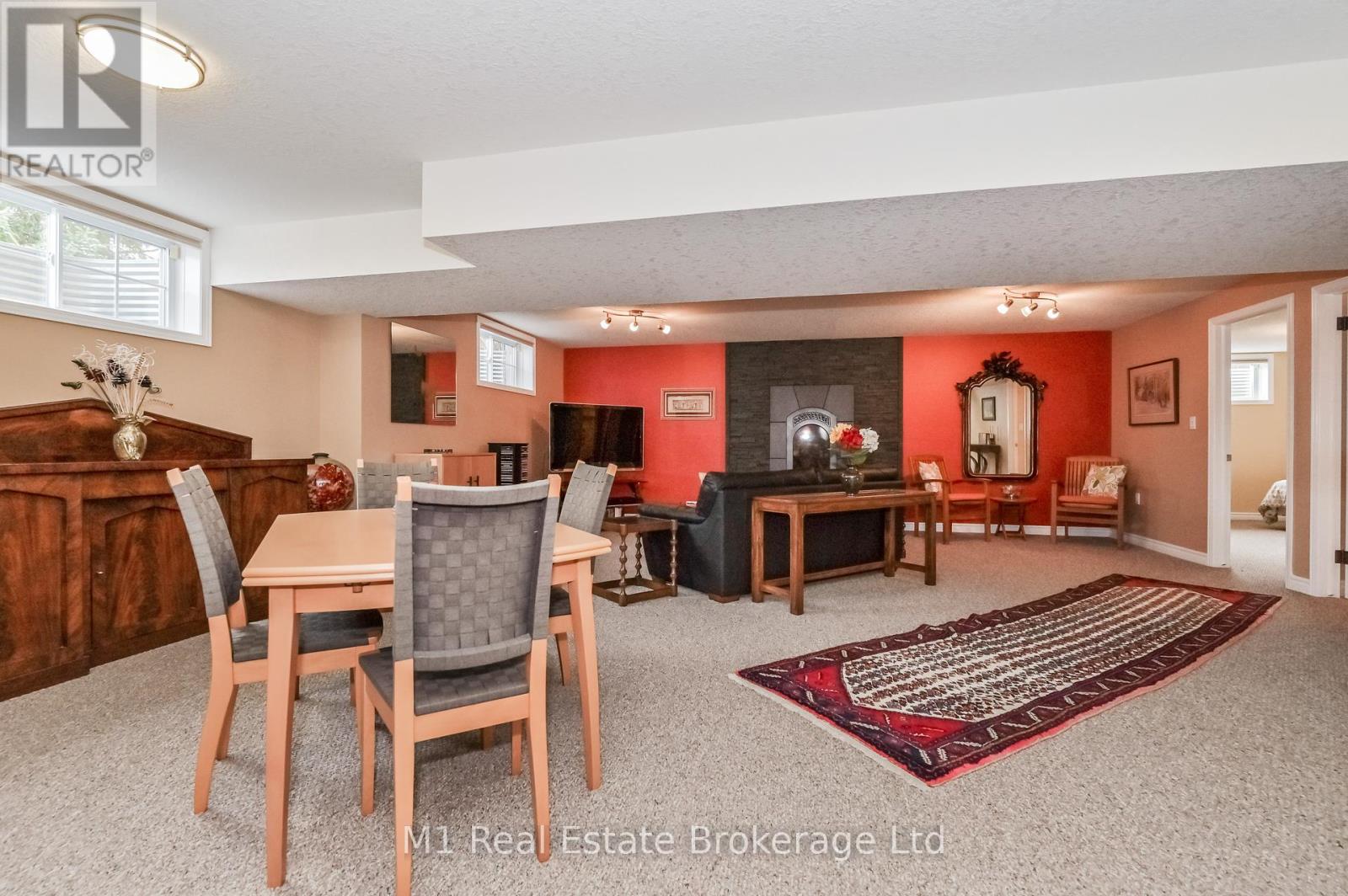 104 Keating Drive, Centre Wellington, Ontario  N0B 1S0 - Photo 27 - X12164259