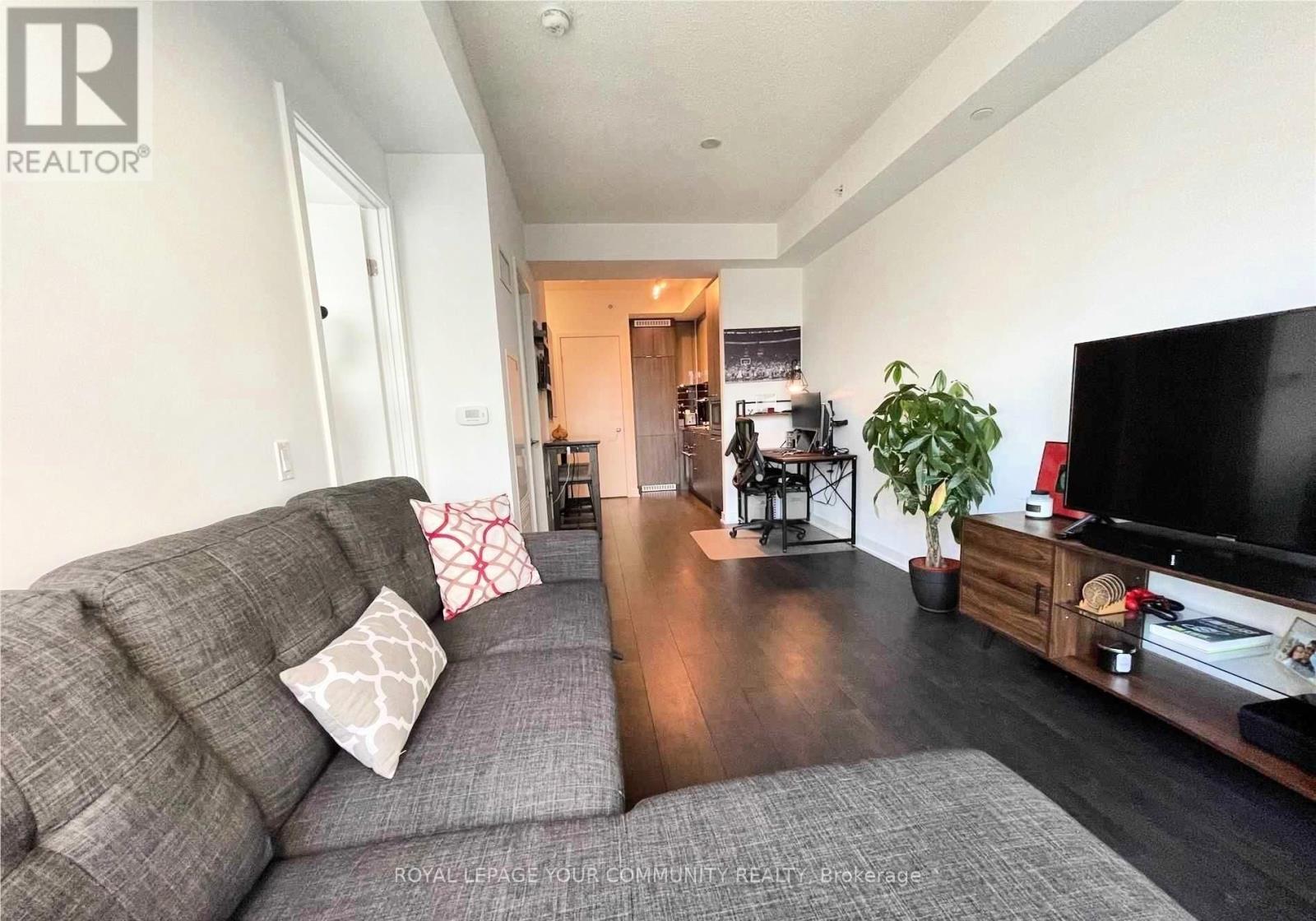 4207 - 125 Blue Jays Way, Toronto, Ontario  M5V 0N5 - Photo 3 - C12171481