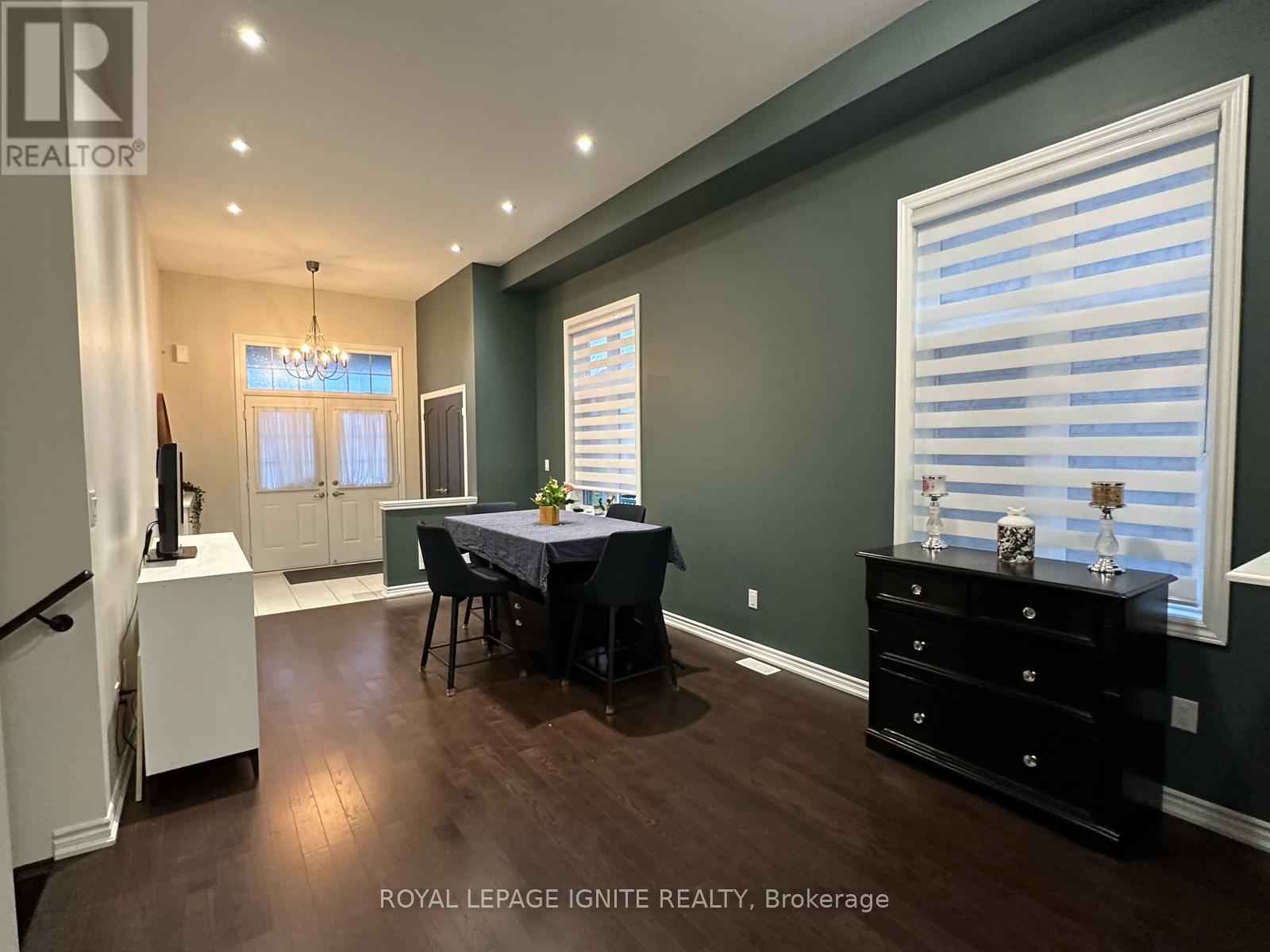 61 Mountainside Crescent, Whitby, Ontario  L1R 0P4 - Photo 4 - E12171493