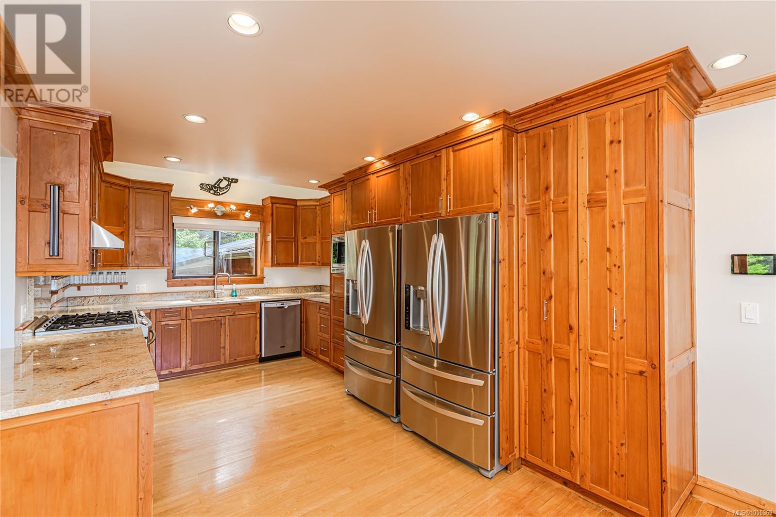 200 Wilkie Way, Salt Spring, British Columbia  V8K 2J4 - Photo 2 - 1000369