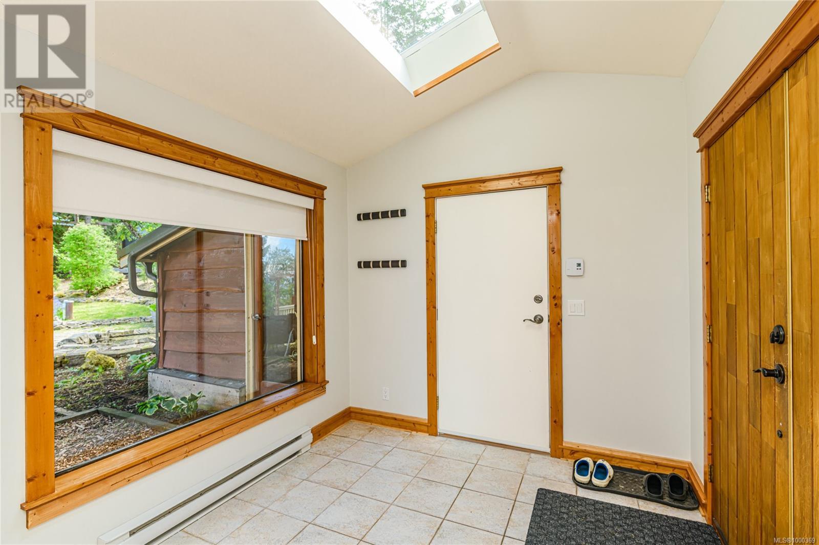 200 Wilkie Way, Salt Spring, British Columbia  V8K 2J4 - Photo 5 - 1000369