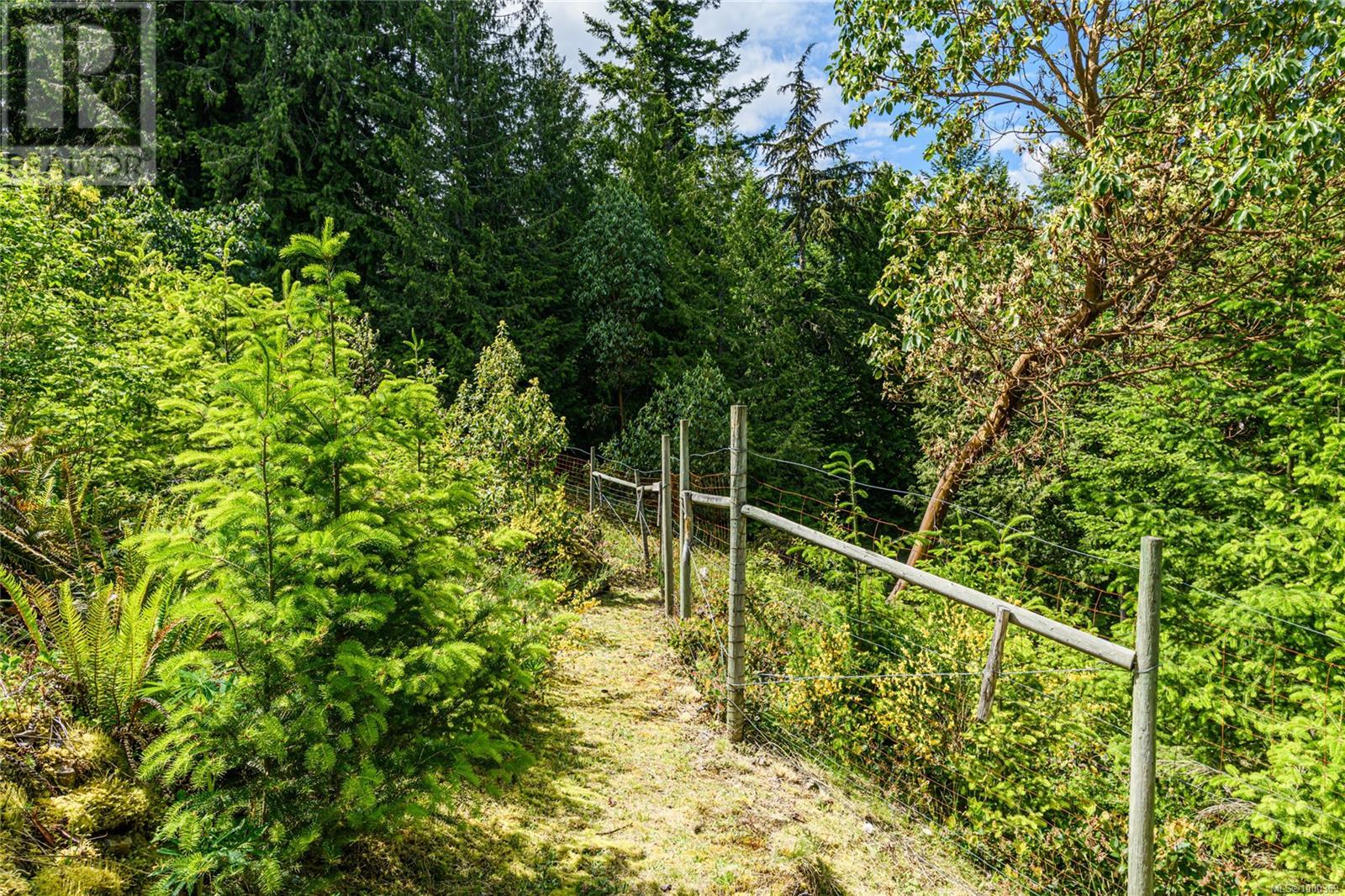 200 Wilkie Way, Salt Spring, British Columbia  V8K 2J4 - Photo 61 - 1000369
