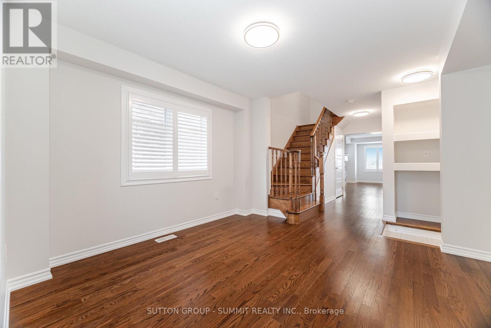 642 Laking Terrace, Milton, Ontario  L9T 9J4 - Photo 7 - W12171484