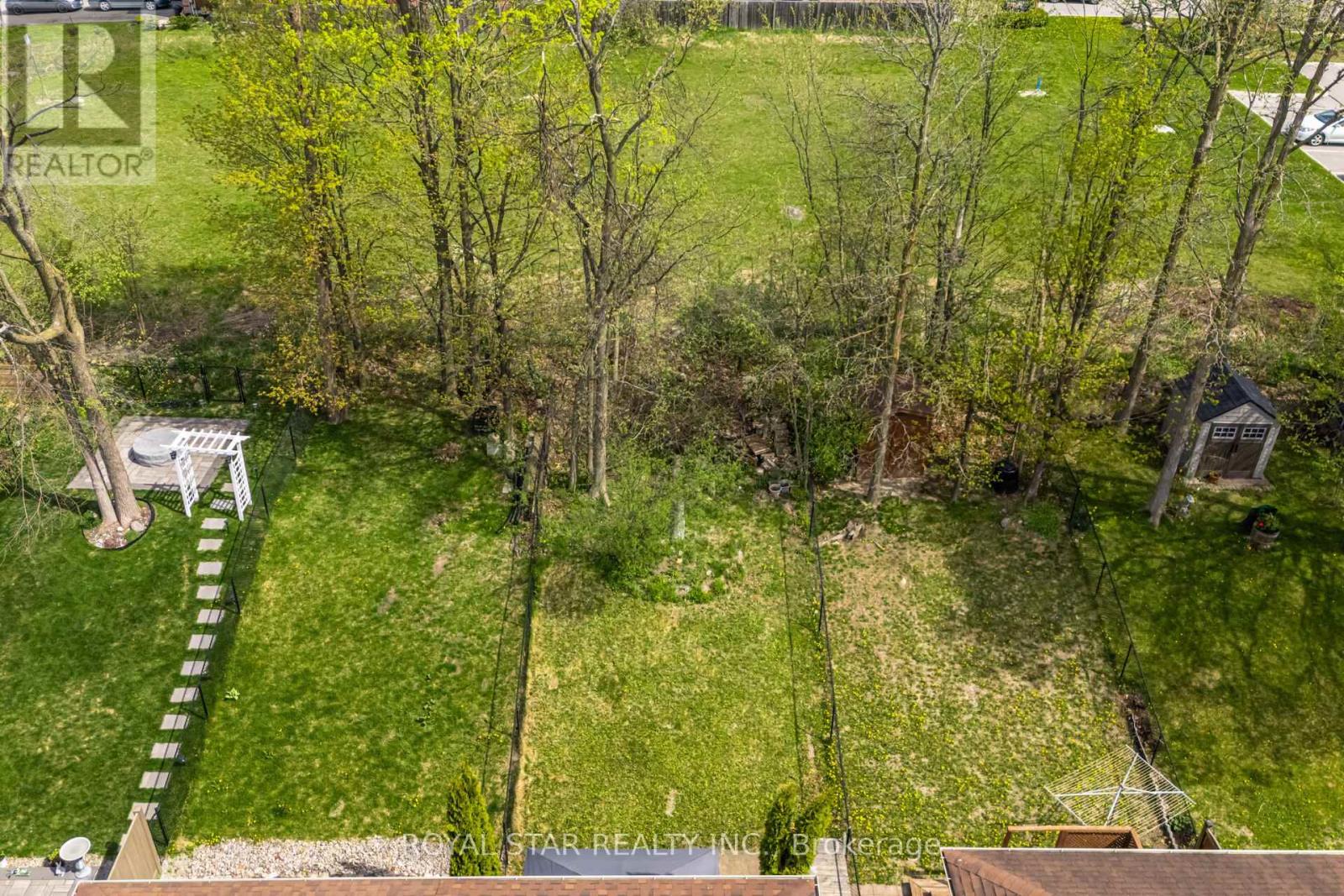340 Dunsmore Lane, Barrie, Ontario  L4M 7B2 - Photo 41 - S12151216