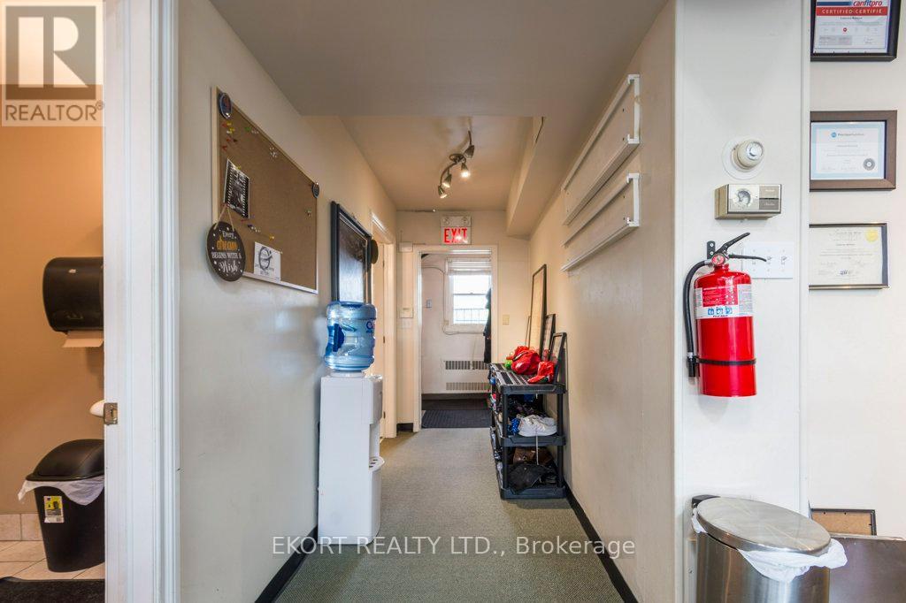 286 Front Street, Belleville, Ontario  K8N 2Z2 - Photo 11 - X12171525