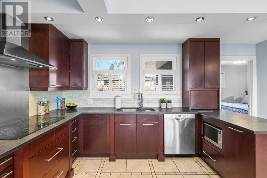 Property at 1514 Child Avenue NE image 5