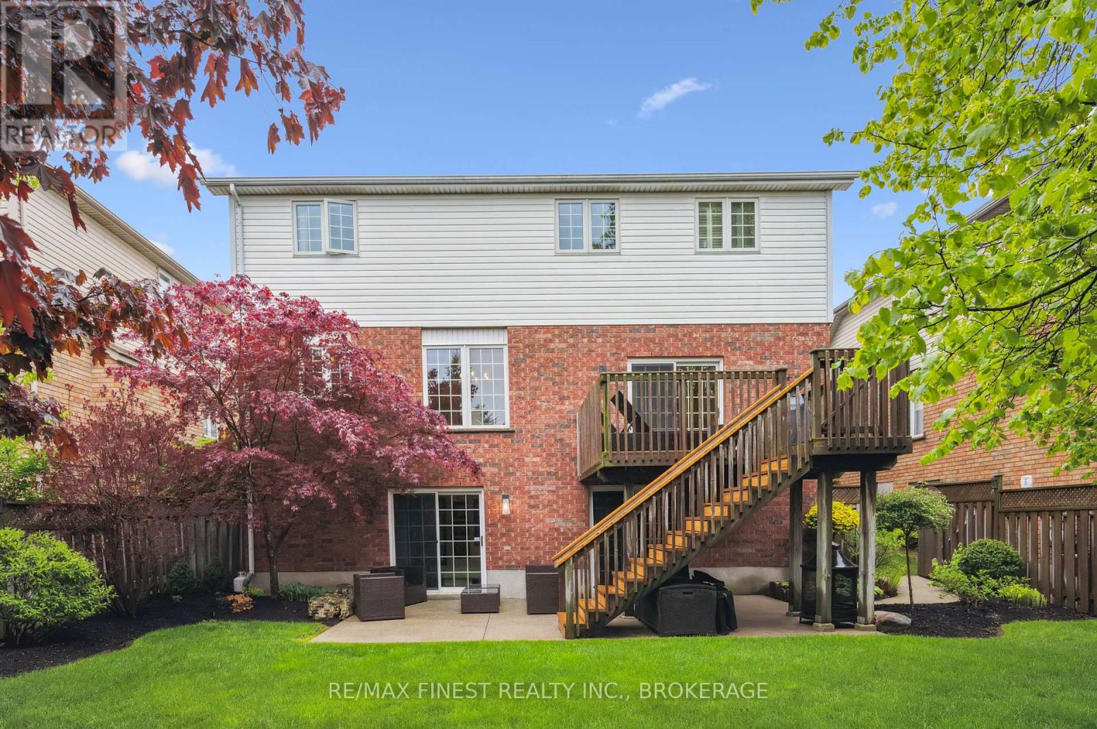 212 Summerfield Drive, Guelph, Ontario  N1L 1L3 - Photo 39 - X12162229