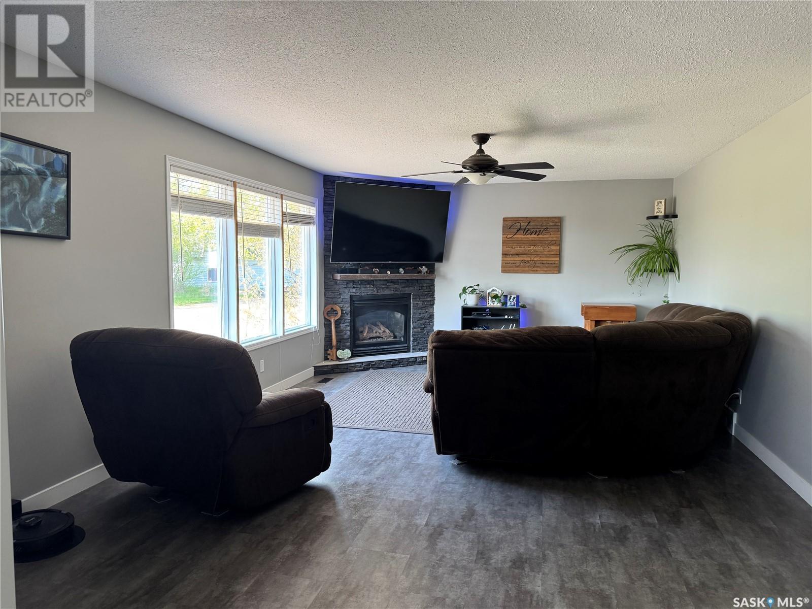 330 3rd Street E, Annaheim, Saskatchewan  S0K 0G0 - Photo 13 - SK005916