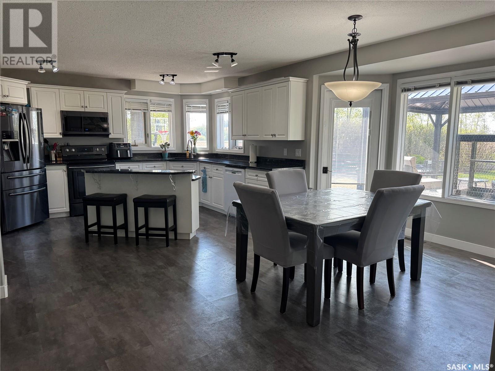 330 3rd Street E, Annaheim, Saskatchewan  S0K 0G0 - Photo 11 - SK005916