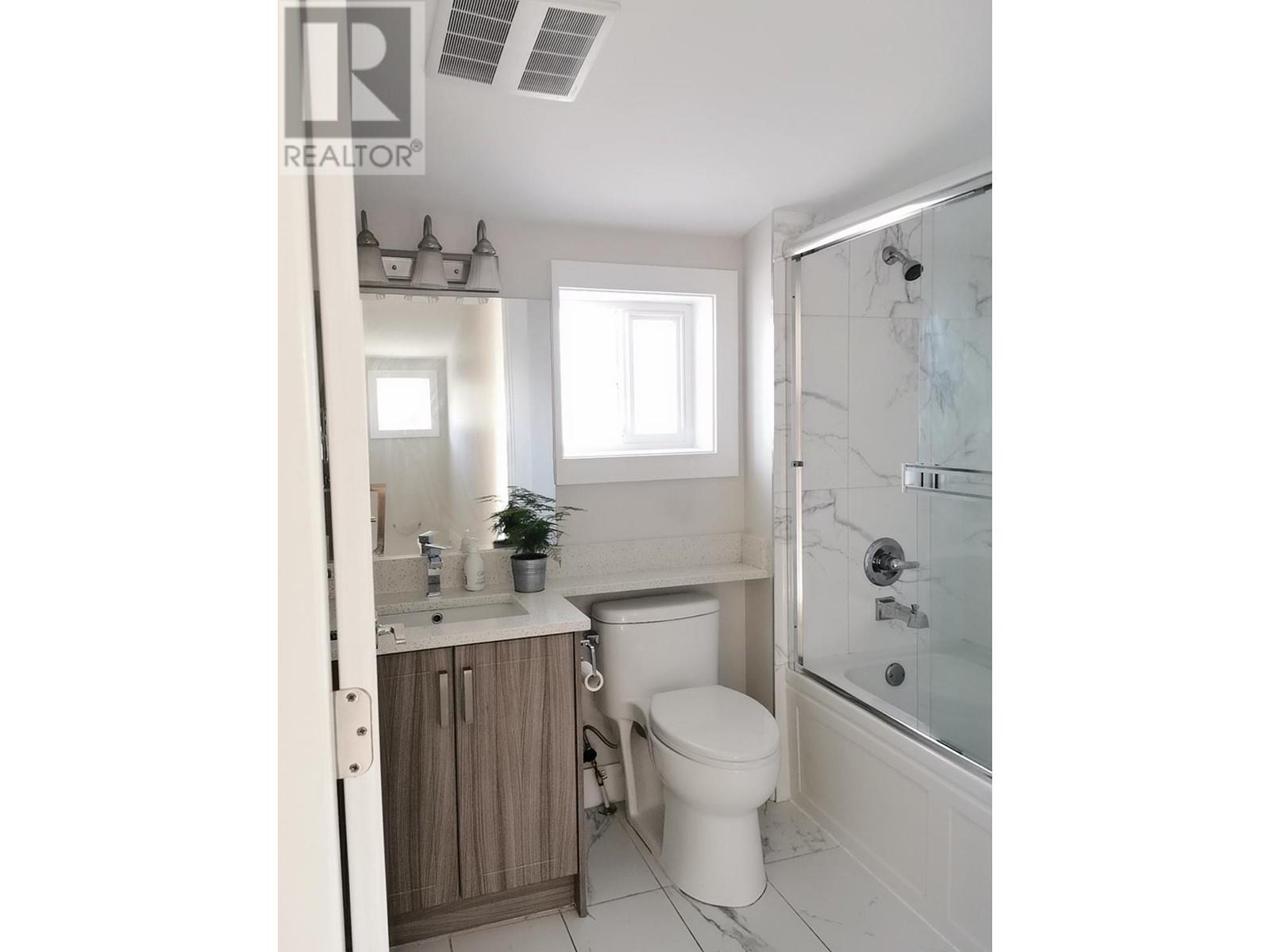 208x E 37th Avenue, Vancouver, British Columbia  V5P 1G3 - Photo 9 - R3006750