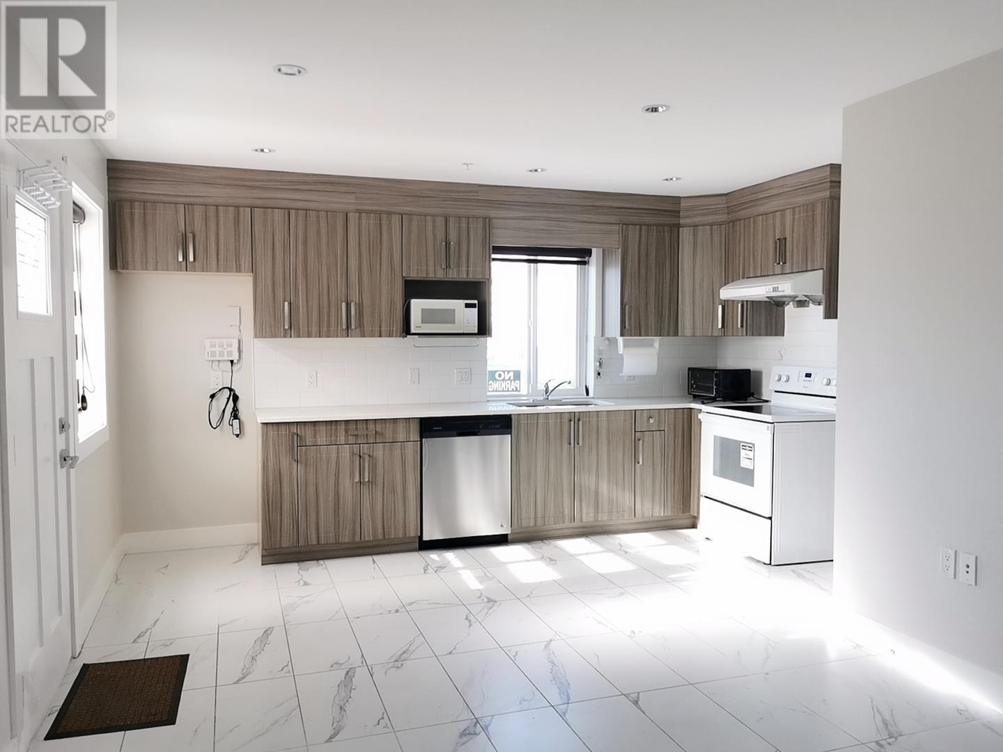 208x E 37th Avenue, Vancouver, British Columbia  V5P 1G3 - Photo 6 - R3006750