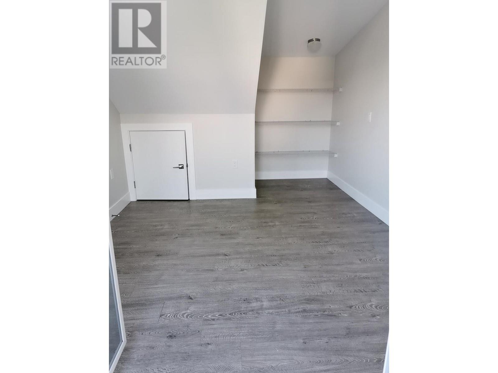 208x E 37th Avenue, Vancouver, British Columbia  V5P 1G3 - Photo 8 - R3006750