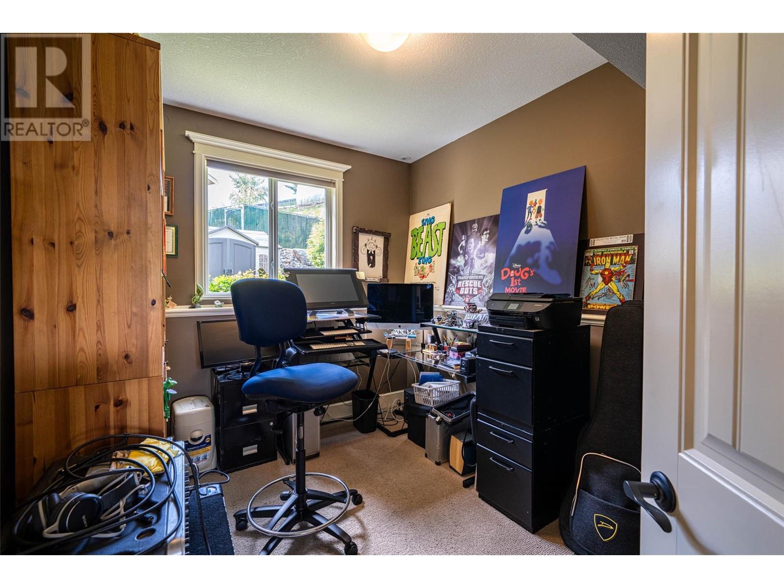 1011 Foothills Court, Vernon, British Columbia  V1B 3Z5 - Photo 27 - 10348915