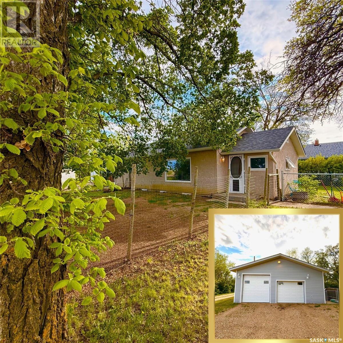 Property at 201 Charles STREET image 1
