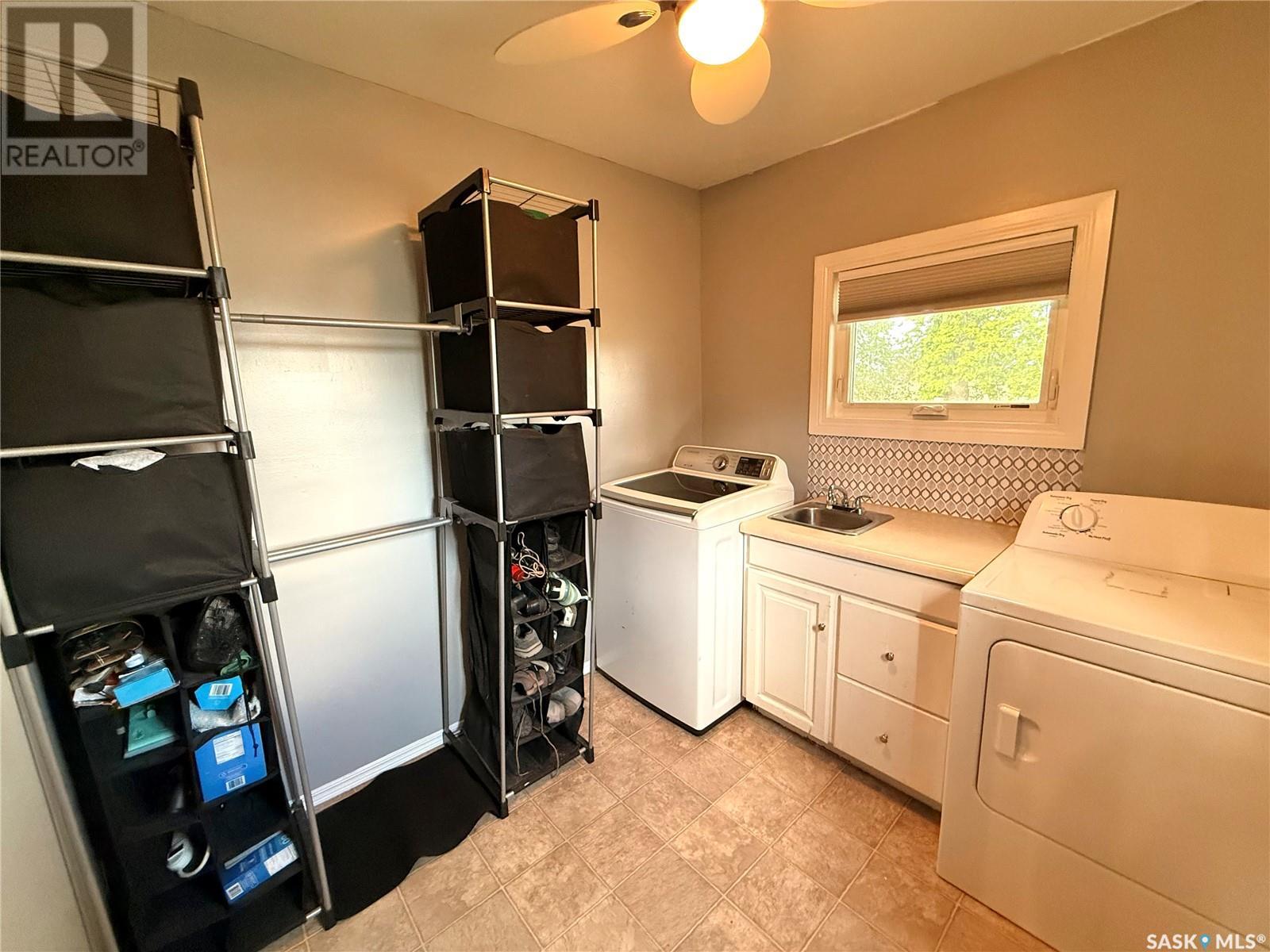 Property at 201 Charles STREET image 3