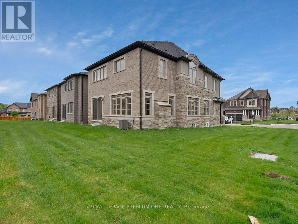 9 Anne Mckee Street, Caledon (Caledon East), Ontario  L7C 4M8 - Photo 30 - W12171520
