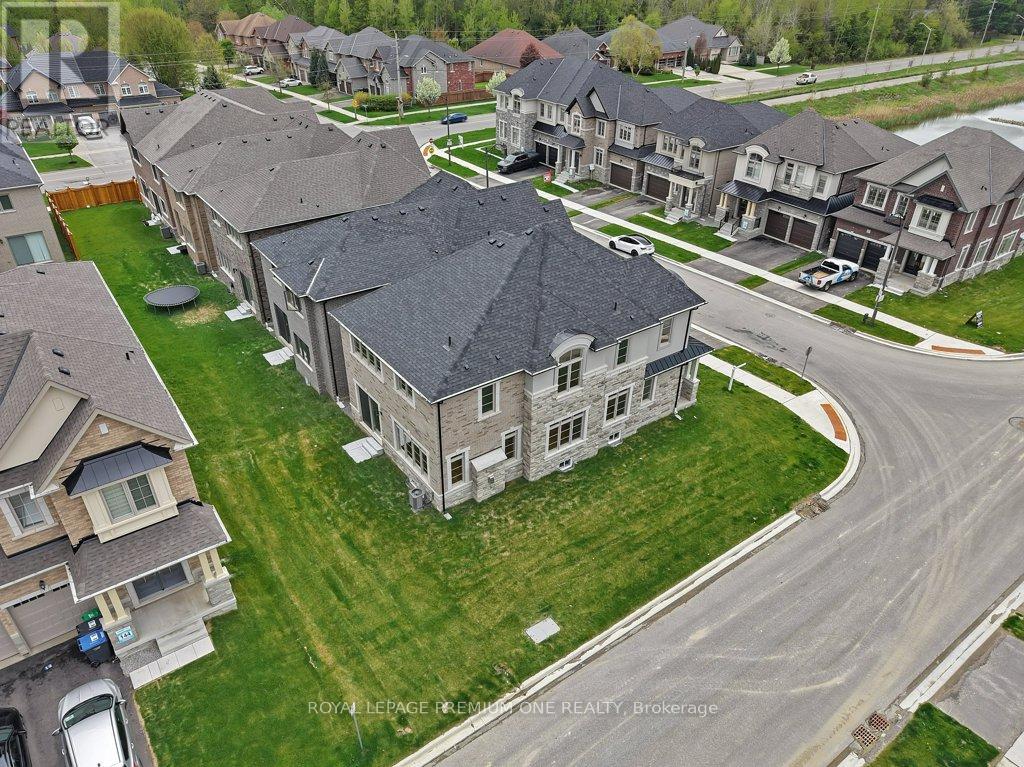 9 Anne Mckee Street, Caledon (Caledon East), Ontario  L7C 4M8 - Photo 31 - W12171520