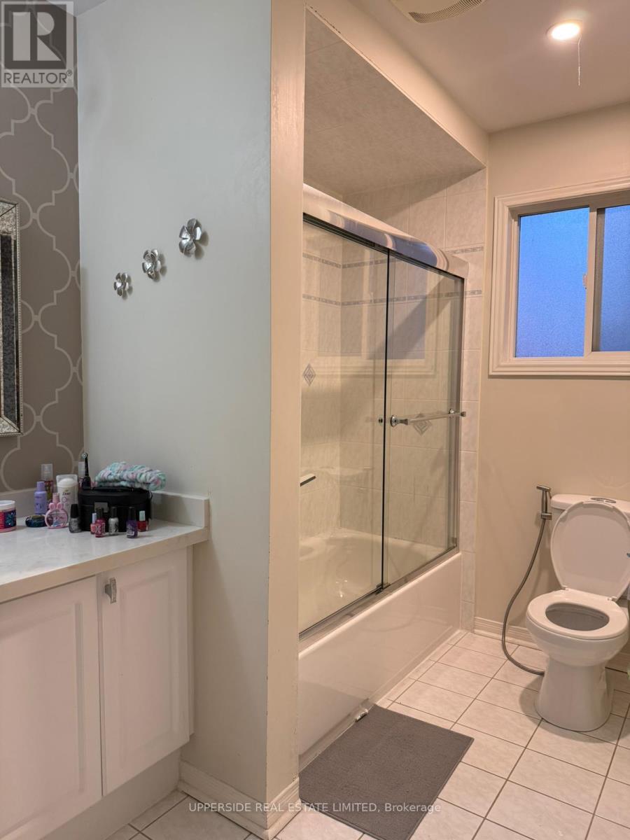 91 Grasslands Avenue, Richmond Hill (Langstaff), Ontario  L4B 4K5 - Photo 10 - N12147445