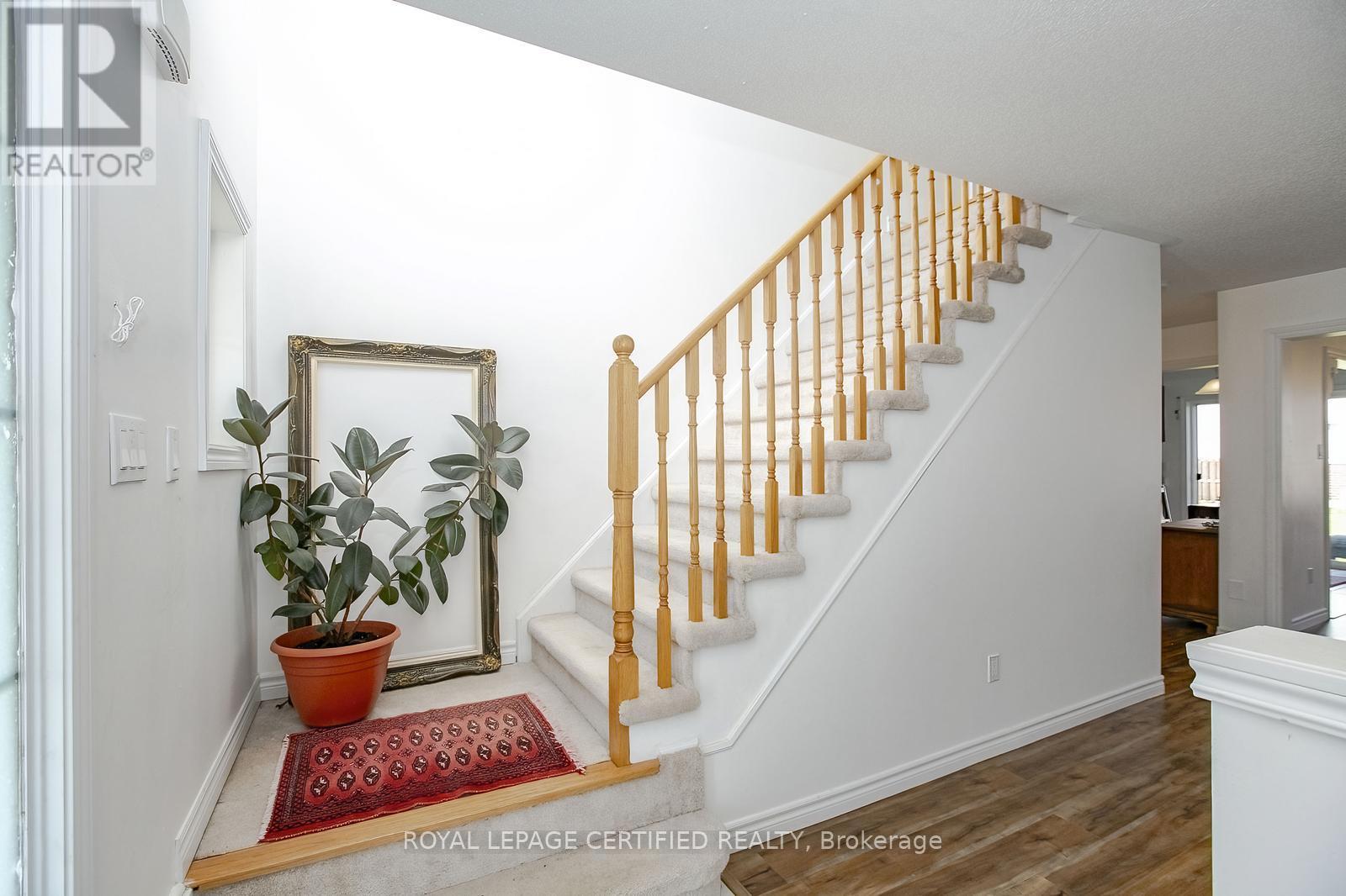 102 Elm Street, Southgate, Ontario  N0C 1B0 - Photo 8 - X12171514