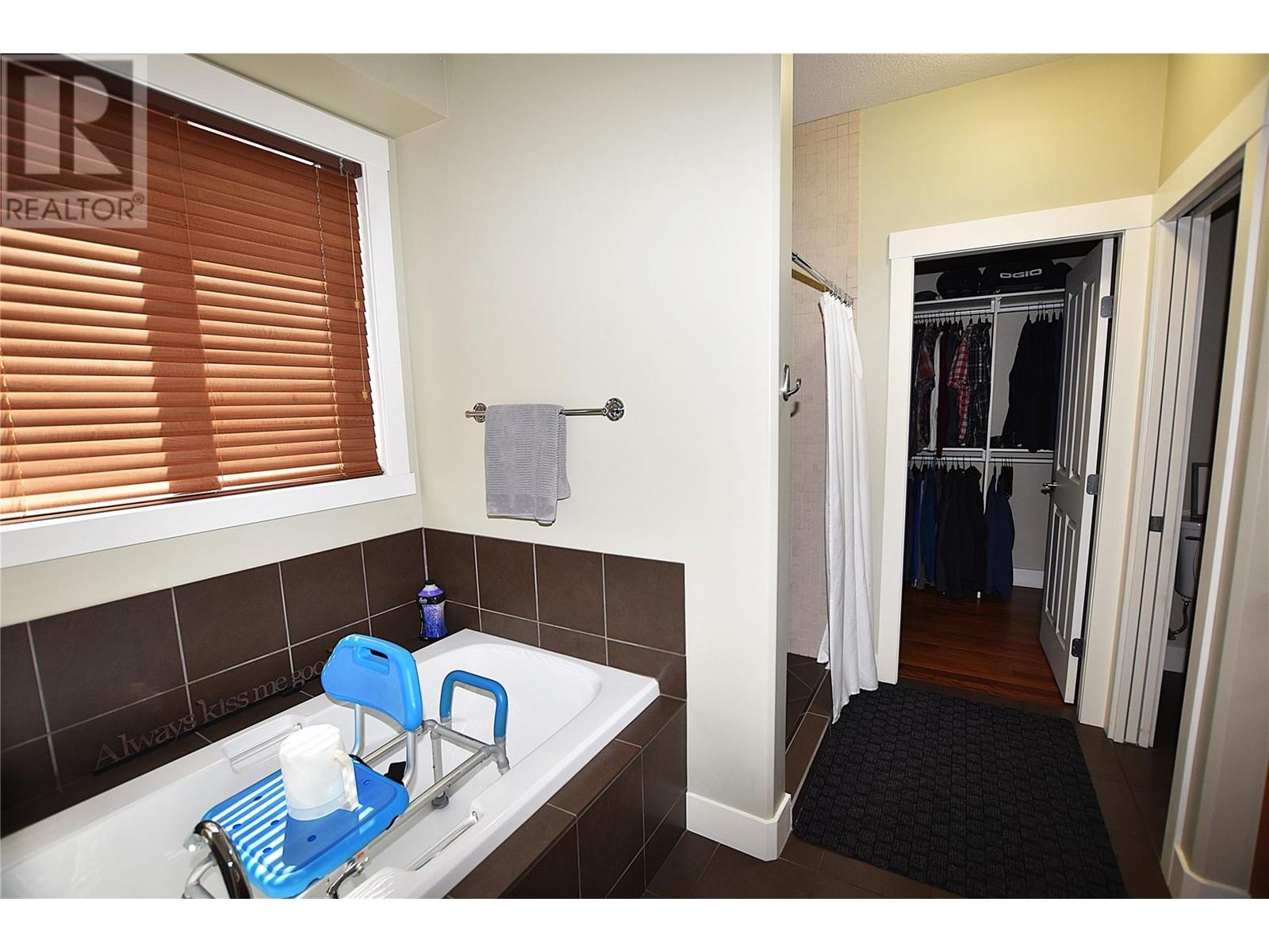 3721 Razorback Court, Vernon, British Columbia  V1T 9W4 - Photo 49 - 10340886