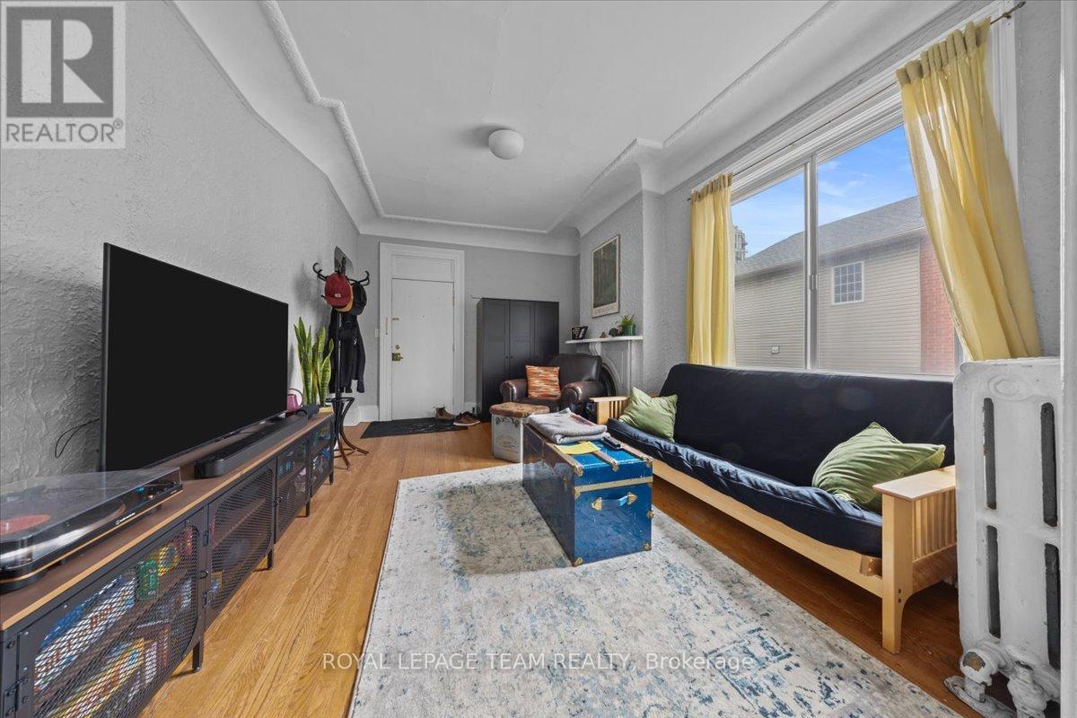 479 Cooper Street, Ottawa, Ontario  K1R 5H8 - Photo 6 - X12171566