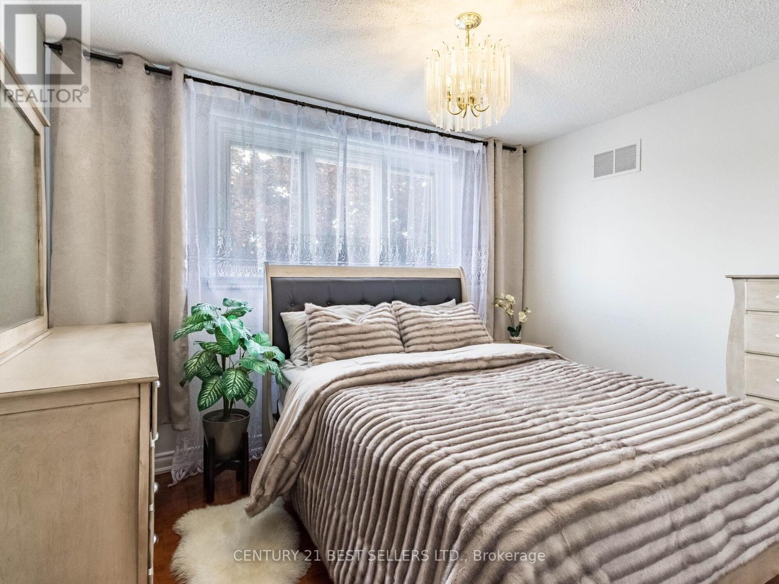 4172 Rayfield Court, Mississauga, Ontario  L4Z 1E7 - Photo 22 - W12052206