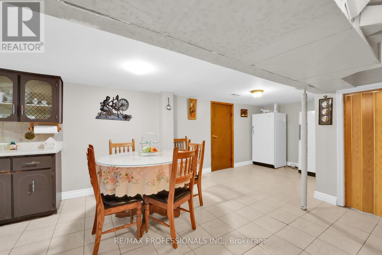 65 Strathburn Boulevard, Toronto, Ontario  M9M 2X8 - Photo 26 - W12171421