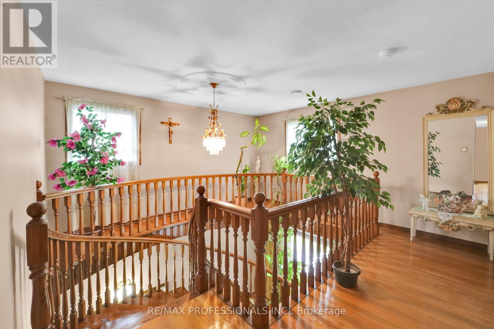 65 Strathburn Boulevard, Toronto, Ontario  M9M 2X8 - Photo 14 - W12171421