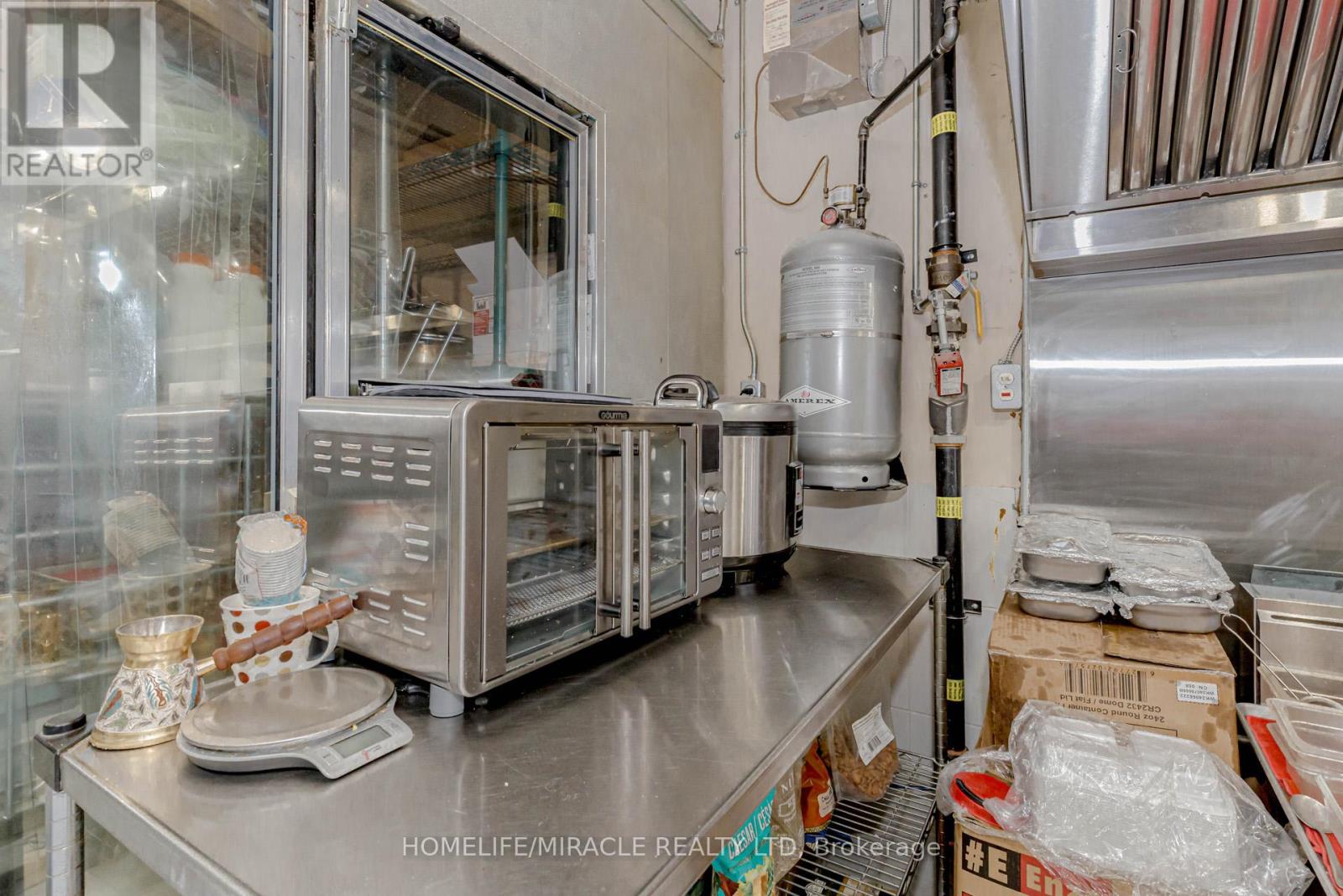 23 - 128 Queen Street S, Mississauga (Streetsville), Ontario  L5M 1K8 - Photo 28 - W12171530